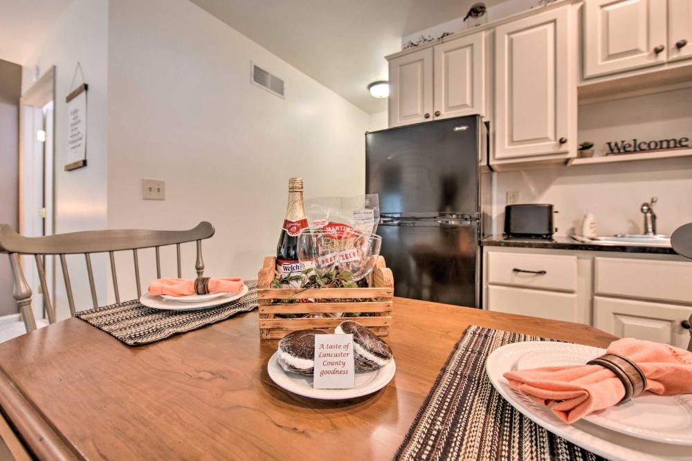 Cozy Garden Room in Welsh Mountain Suites!